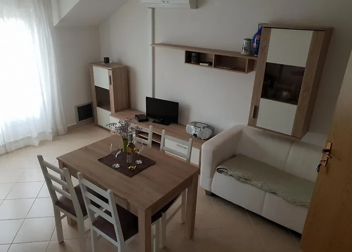 Apartman I+j Miletic Vodice